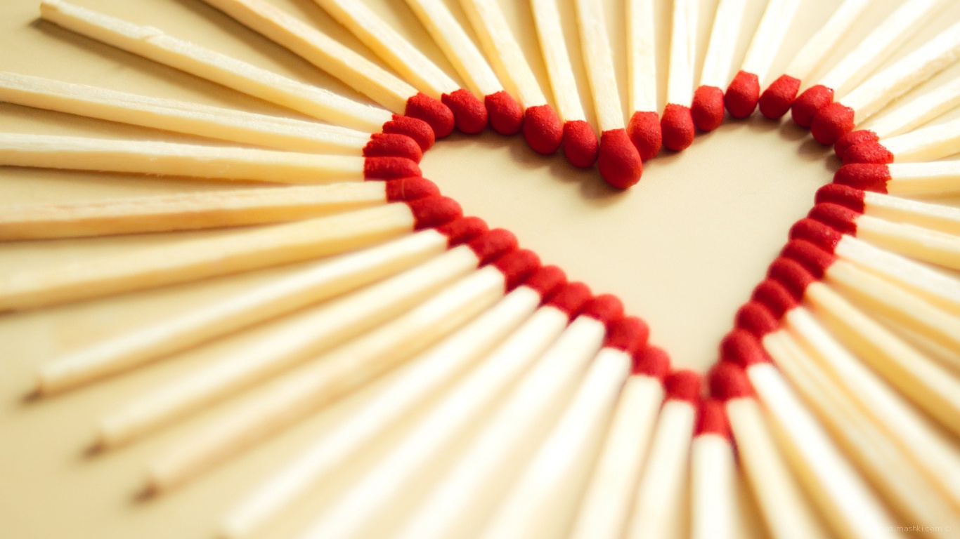 Сердце из спичек на День Влюбленных 14 февраля - С днем Святого Валентина поздравительные картинки