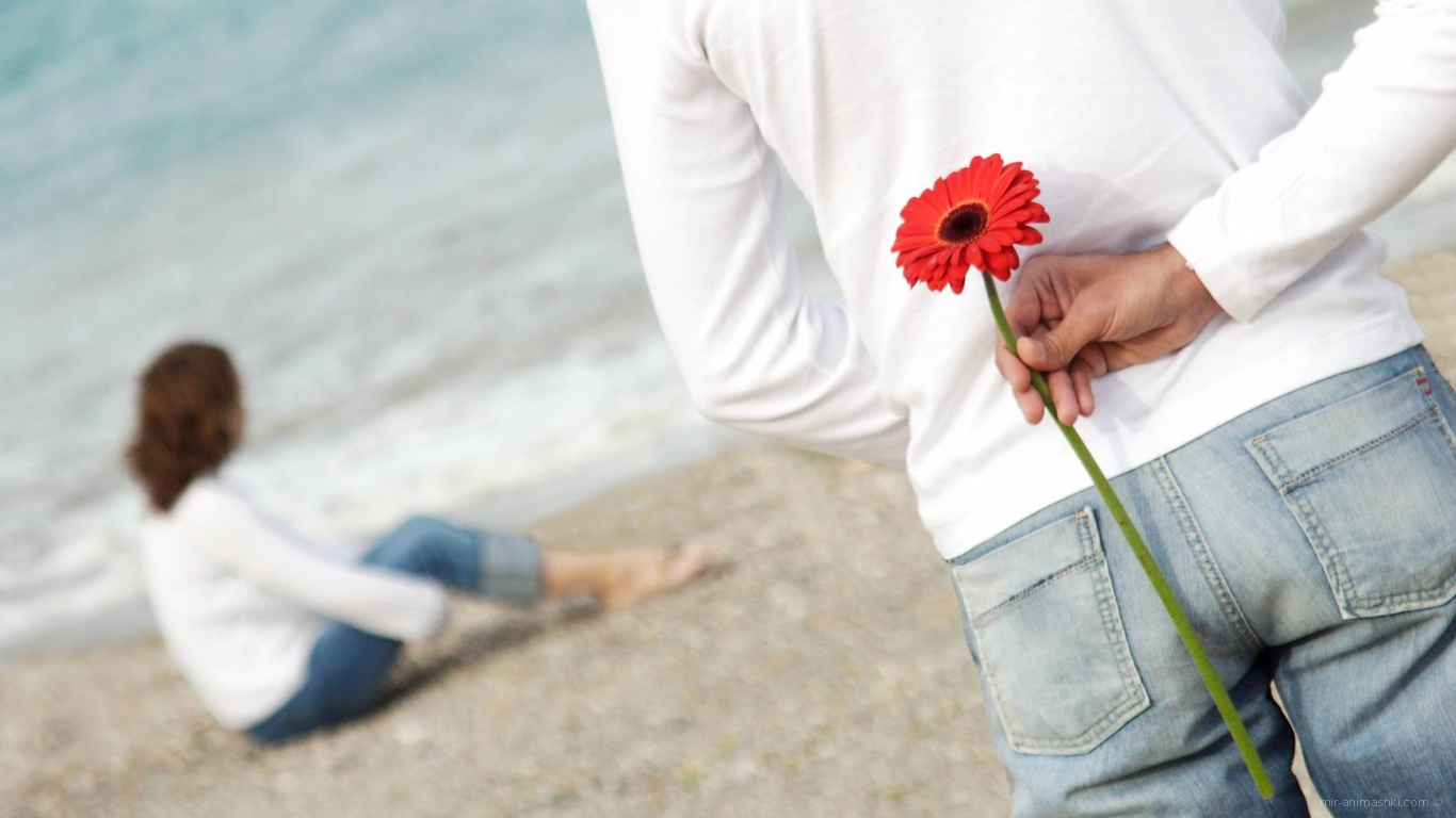 Влюбленные на пляже на День Влюбленных 14 февраля - С днем Святого Валентина поздравительные картинки