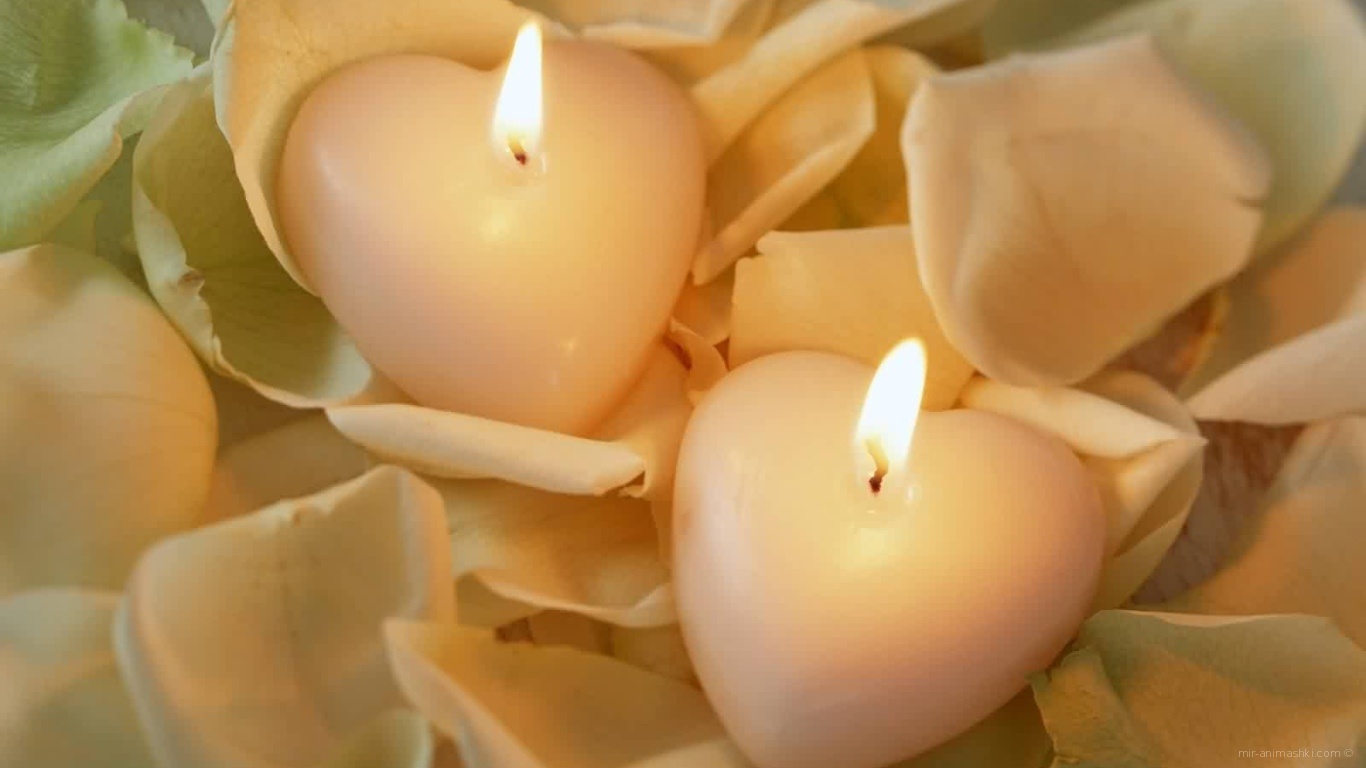 Две свечи в форме сердца на День Святого Валентина 14 февраля - С днем Святого Валентина поздравительные картинки