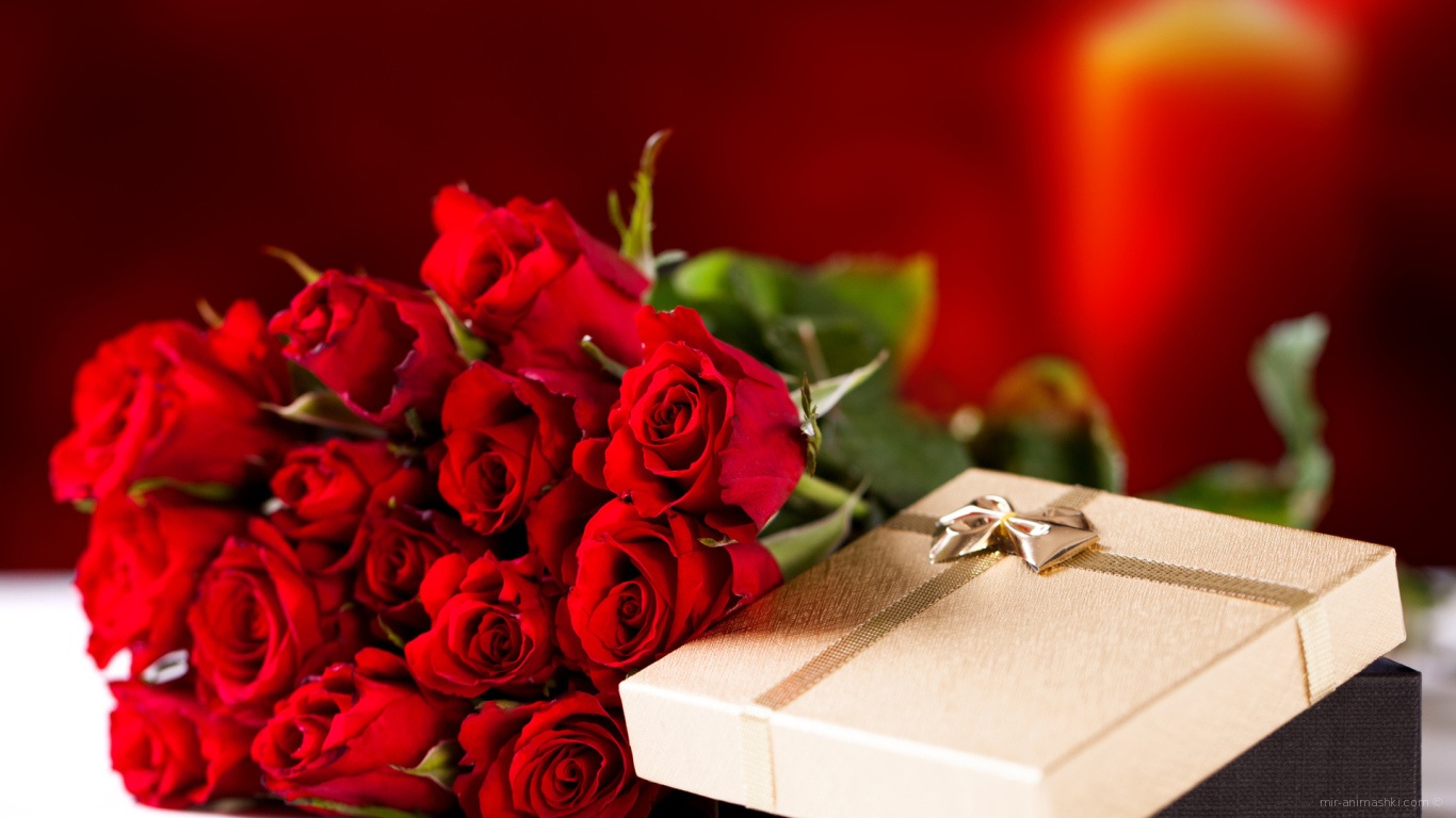 Букет красных роз на 8 марта в подарок - C 8 марта поздравительные картинки