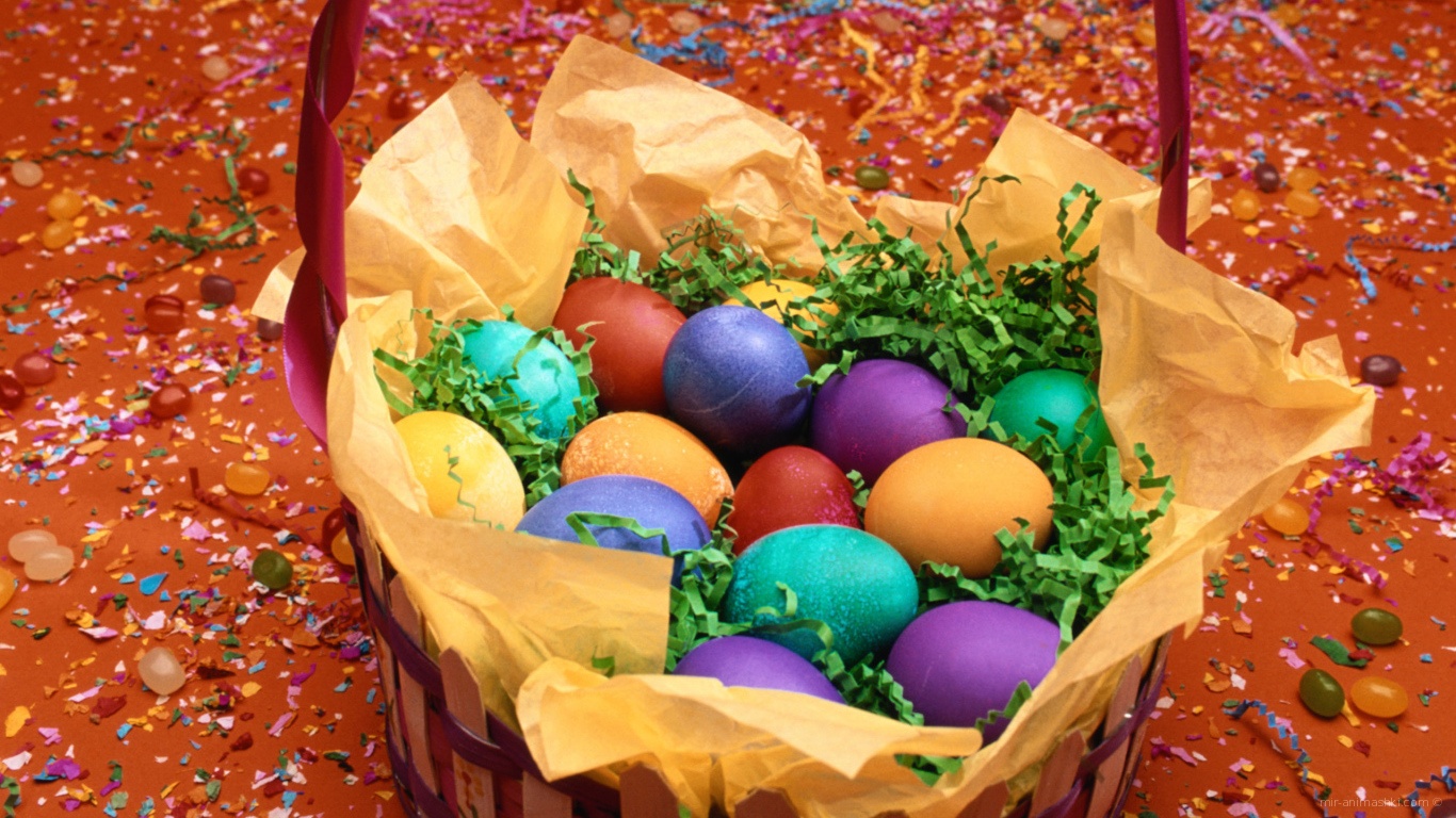 Корзина яиц среди конфети на Пасху - C Пасхой поздравительные картинки
