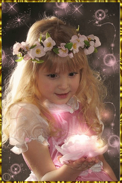 Девочка и волшебный цветок~Анимационные блестящие открытки GIF