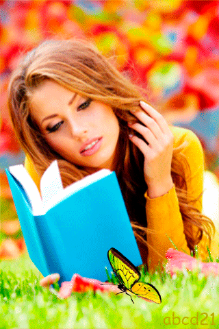 Девушка читает книгу~Анимационные блестящие открытки GIF
