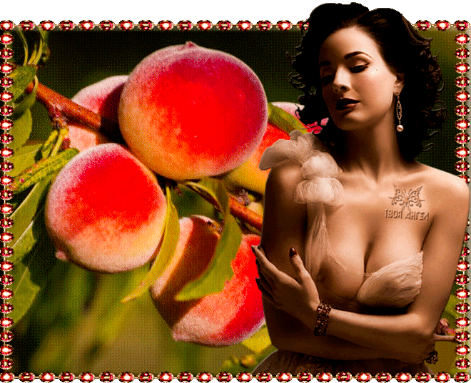 Девушка с персиками~Анимационные блестящие открытки GIF