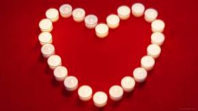 Сердце из свечей на День Влюбленных 14 февраля